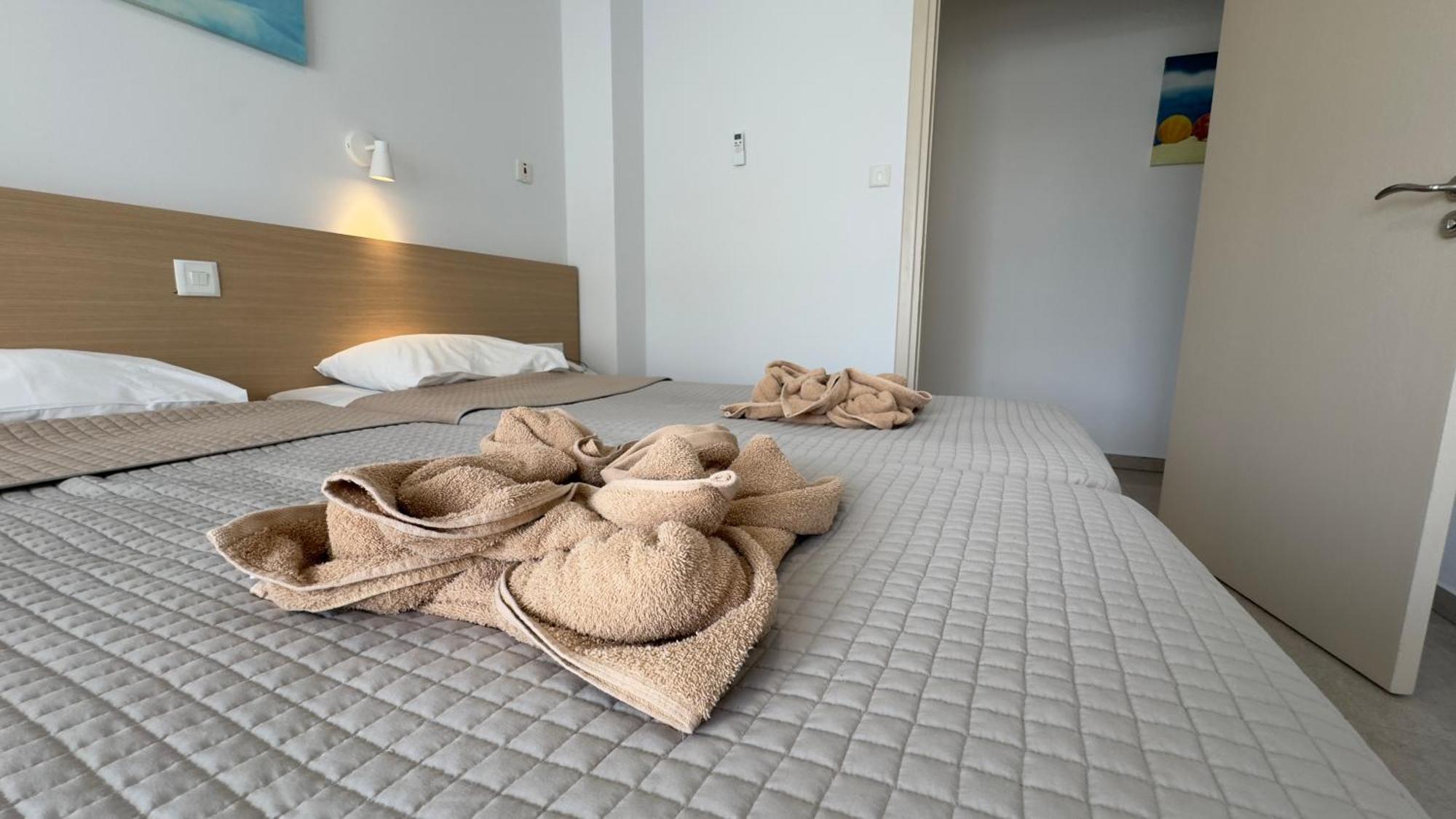 Christabelle Hotel Apartments Ayia Napa Bagian luar foto