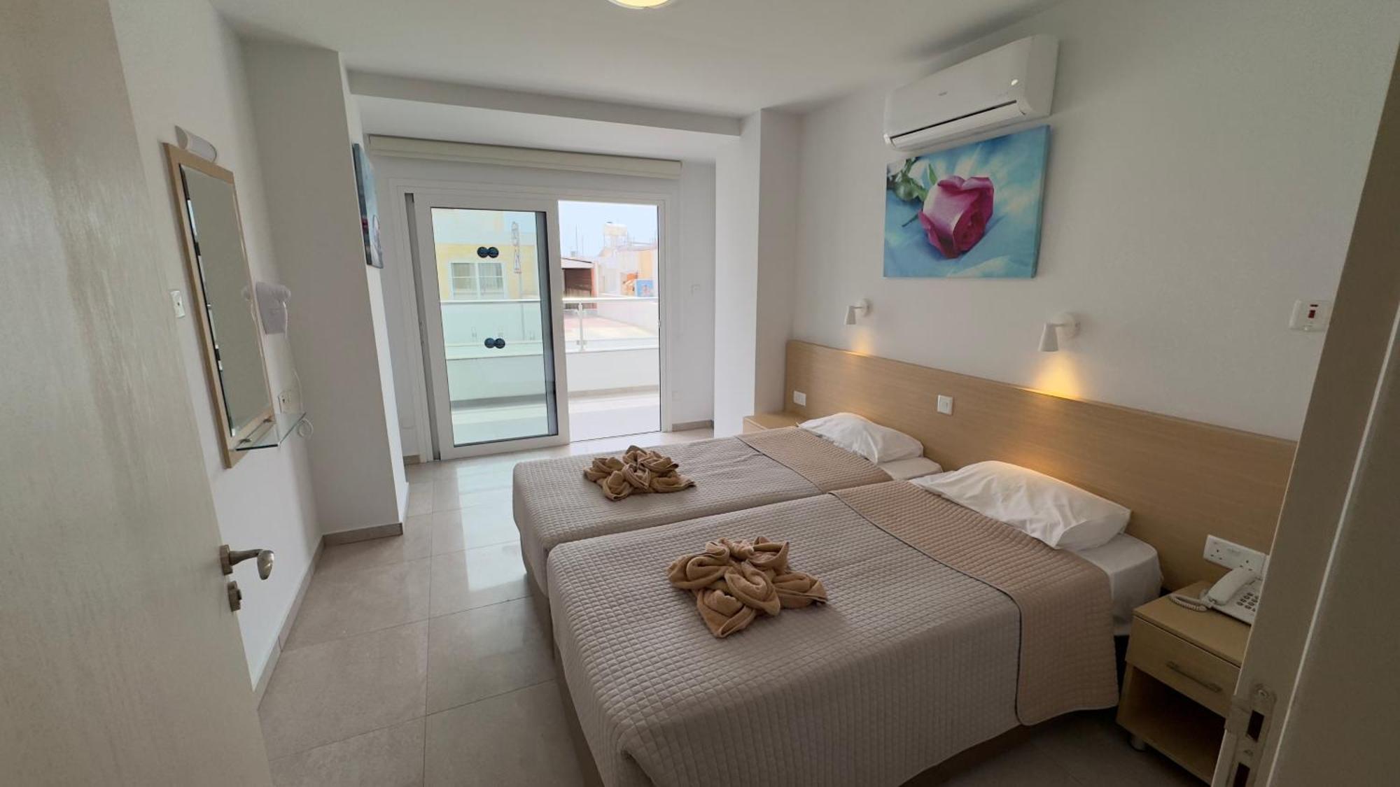 Christabelle Hotel Apartments Ayia Napa Bagian luar foto