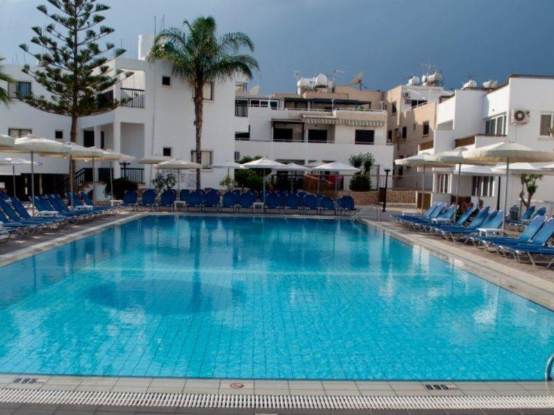 Christabelle Hotel Apartments Ayia Napa Bagian luar foto